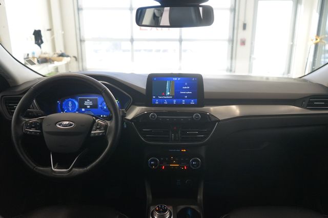 Thumbnail: 2021 Ford Escape - 22