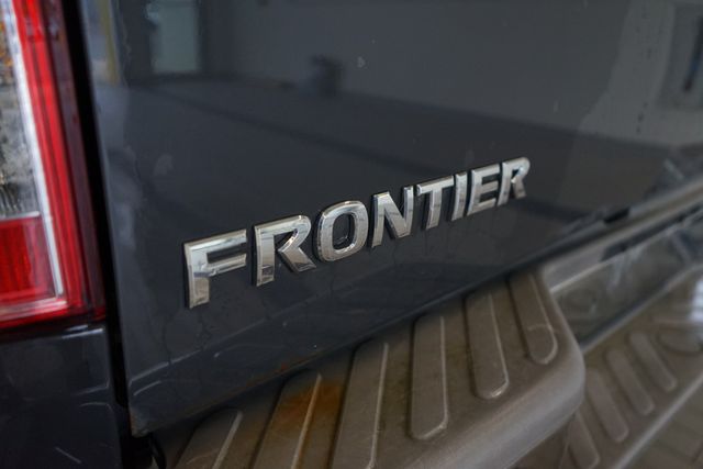 2012 Nissan Frontier SV 13