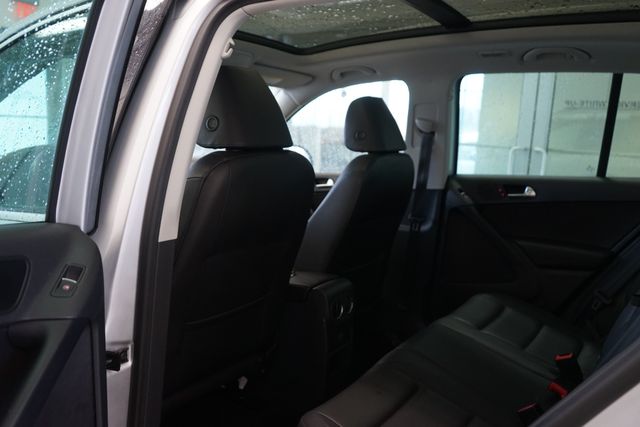 Thumbnail: 2017 Volkswagen Tiguan - 29