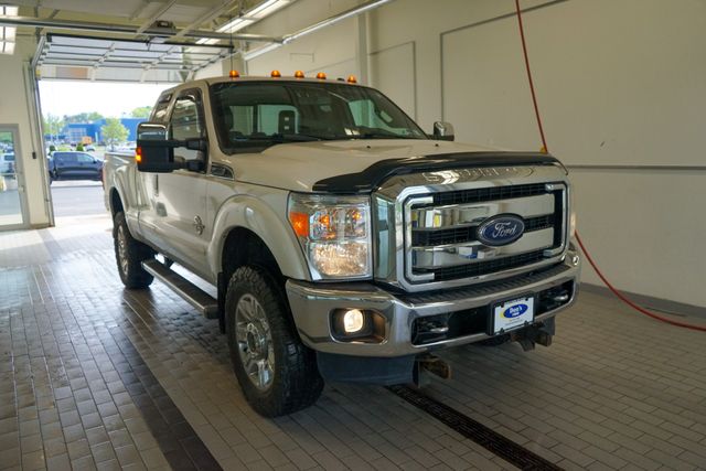 2016 Ford F-350 Lariat 17