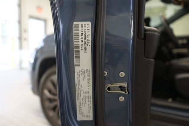 Thumbnail: 2021 Jeep Cherokee - 27