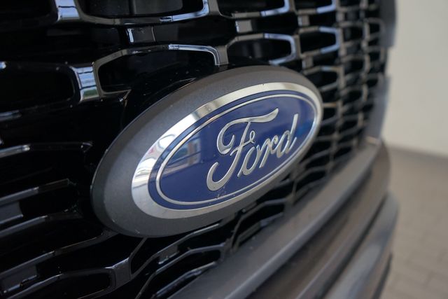 2021 Ford F-150 XL 18
