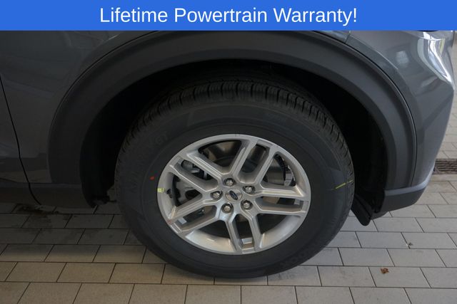 Thumbnail: 2026 Ford Explorer - 7