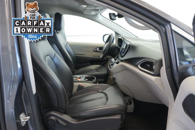 Thumbnail: 2023 Chrysler Pacifica - 31