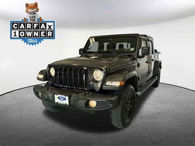 2022 Jeep Gladiator Altitude Hero Image