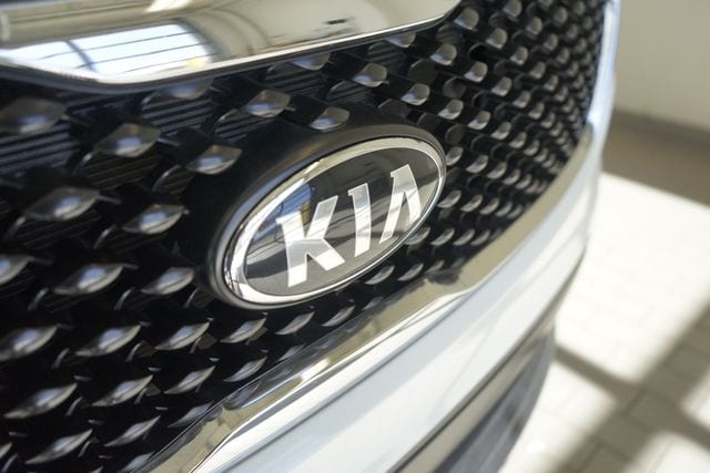 Thumbnail: 2017 Kia Sorento - 18