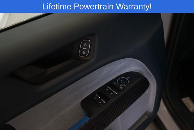 Thumbnail: 2025 Ford Maverick - 20