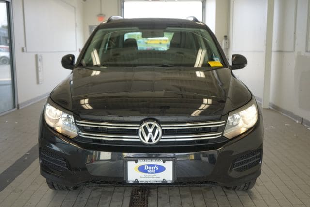 Thumbnail: 2015 Volkswagen Tiguan - 17