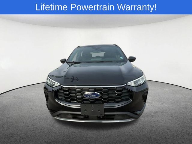 Thumbnail: 2025 Ford Escape - 3