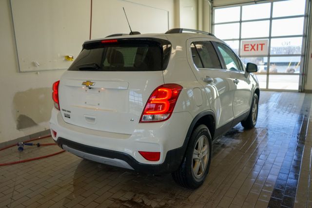 Thumbnail: 2018 Chevrolet Trax - 16