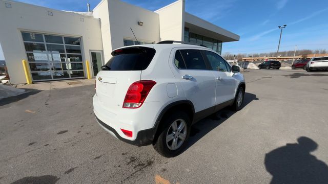 Thumbnail: 2018 Chevrolet Trax - 10
