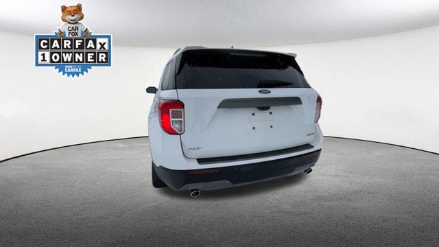 Thumbnail: 2021 Ford Explorer - 8