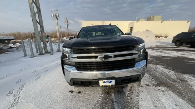 Thumbnail: 2020 Chevrolet Silverado 1500 - 3