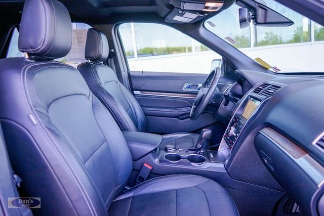 Thumbnail: 2018 Ford Explorer - 29