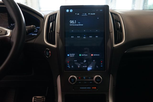 2022 Ford Edge  21