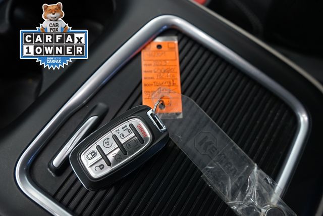 Thumbnail: 2023 Chrysler Pacifica - 25