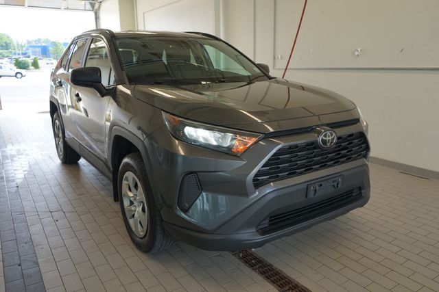 Thumbnail: 2020 Toyota RAV4 - 15