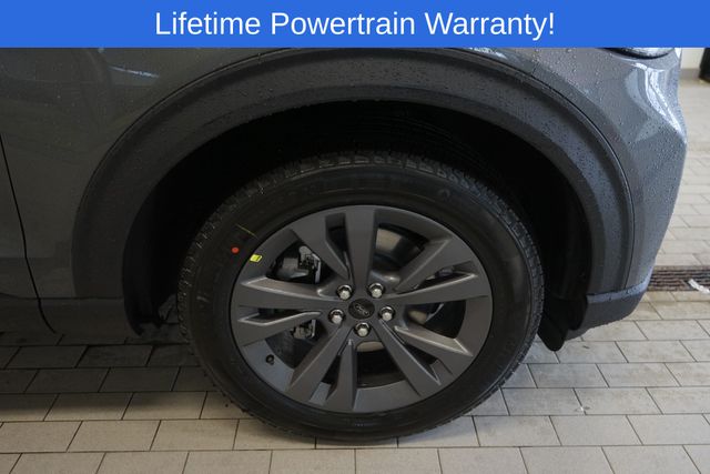 Thumbnail: 2026 Ford Explorer - 16