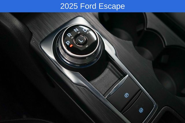 Thumbnail: 2025 Ford Escape - 17