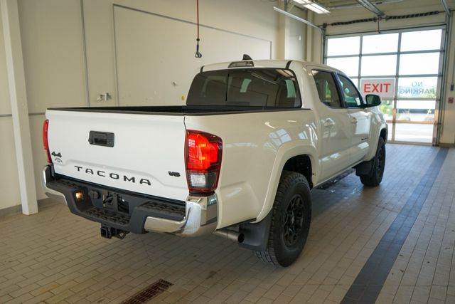 Thumbnail: 2021 Toyota Tacoma - 15