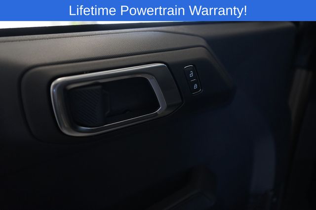 Thumbnail: 2025 Ford Bronco - 19