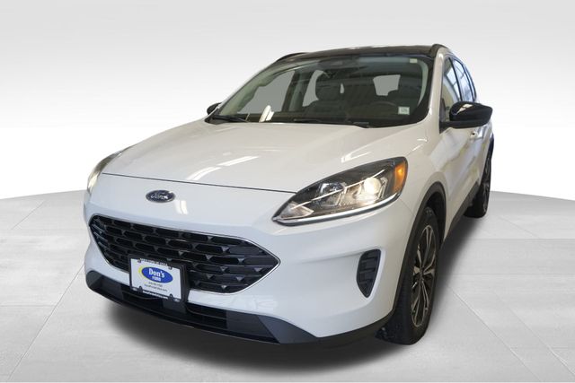 Thumbnail: 2022 Ford Escape - 1