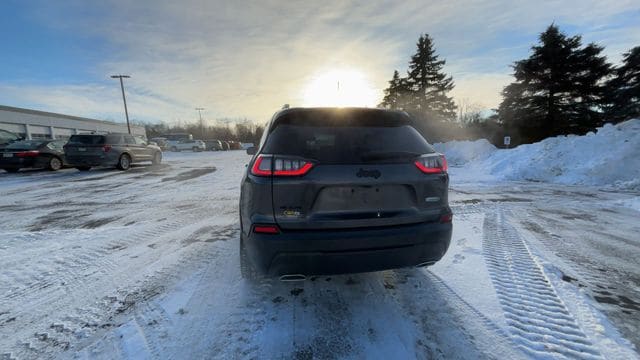 Thumbnail: 2021 Jeep Cherokee - 8