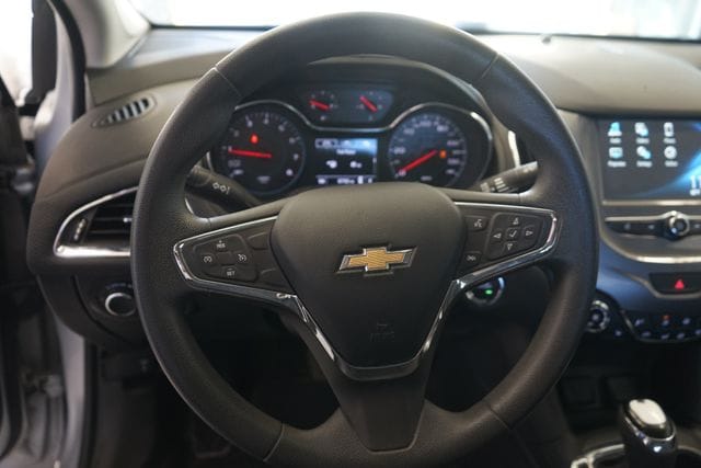 Thumbnail: 2018 Chevrolet Cruze - 20