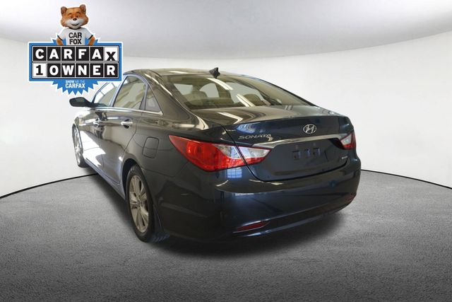 Thumbnail: 2013 Hyundai Sonata - 11