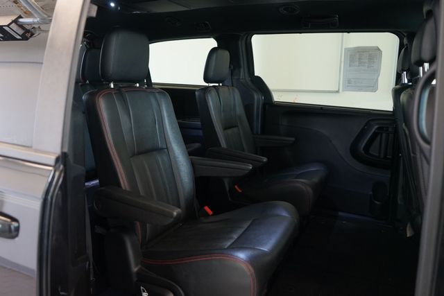 2019 Dodge Grand Caravan GT 29