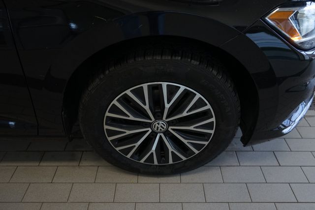 Thumbnail: 2021 Volkswagen Jetta - 15