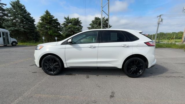 2022 Ford Edge  6