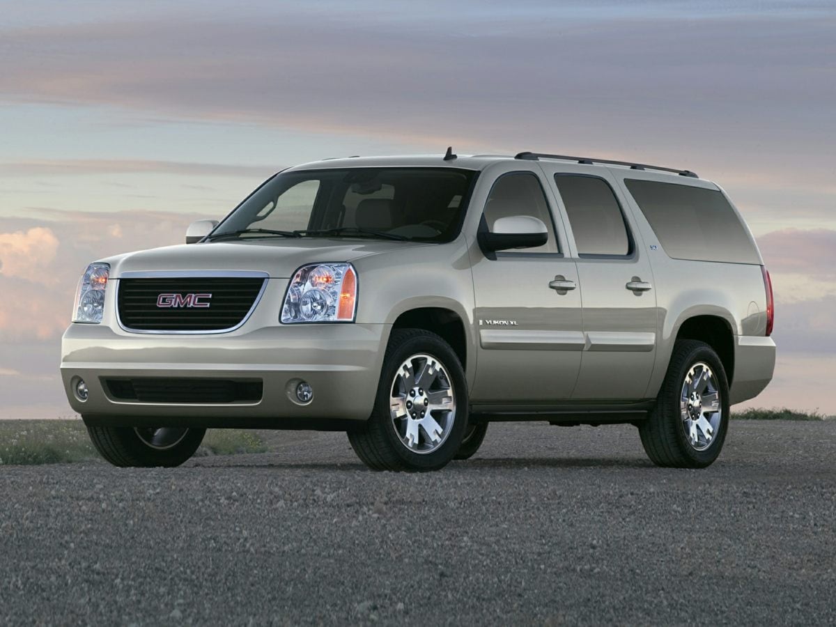 2013 GMC Yukon XL SLT Hero Image