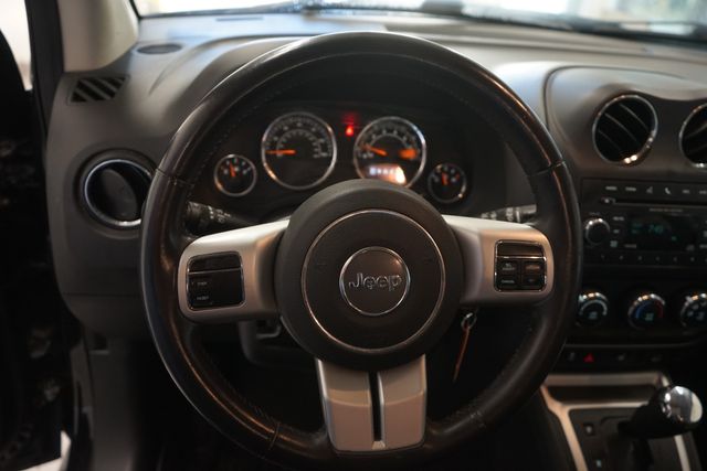Thumbnail: 2015 Jeep Compass - 21