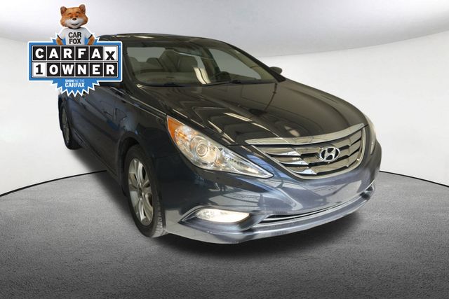 Thumbnail: 2013 Hyundai Sonata - 16