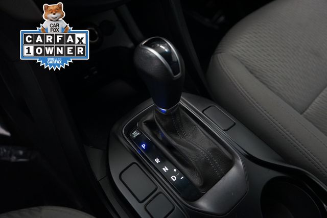 Thumbnail: 2016 Hyundai Santa Fe - 25