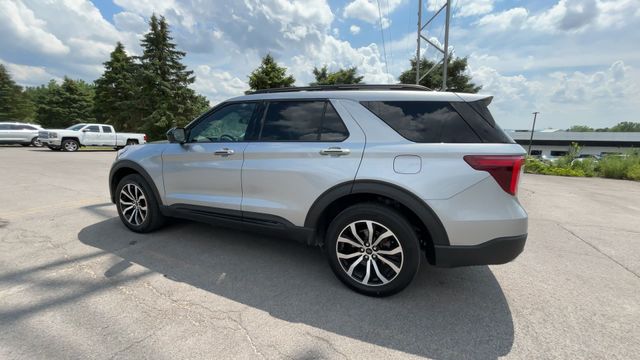 Thumbnail: 2022 Ford Explorer - 7