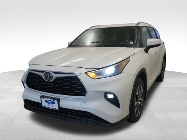 Thumbnail: 2021 Toyota Highlander - 1