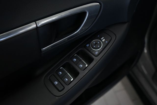 Thumbnail: 2023 Hyundai Sonata - 19