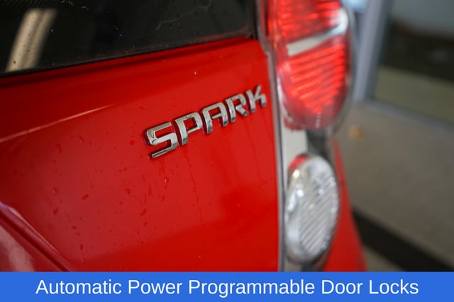 2015 Chevrolet Spark LT 12