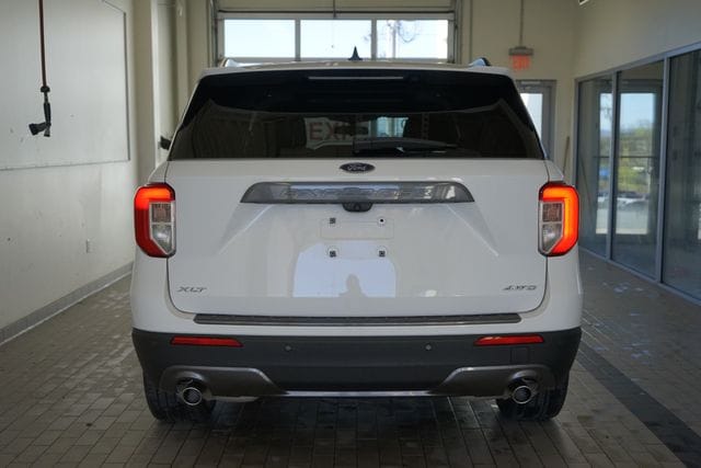 Thumbnail: 2021 Ford Explorer - 12