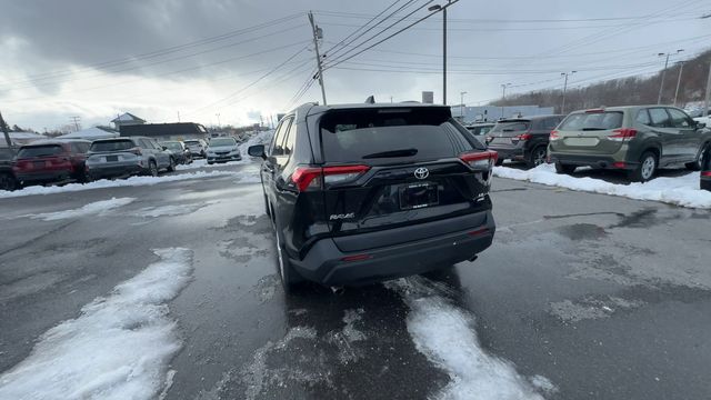 Thumbnail: 2021 Toyota RAV4 - 7