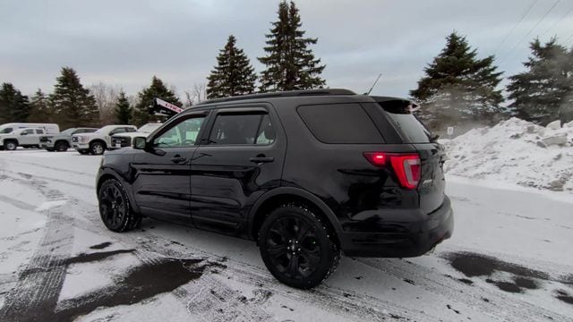 Thumbnail: 2019 Ford Explorer - 7