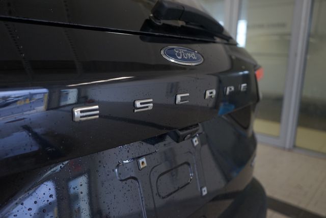 Thumbnail: 2020 Ford Escape - 13