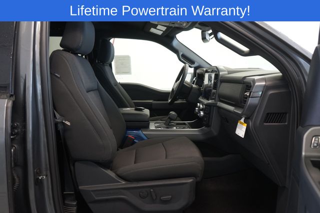 Thumbnail: 2025 Ford F-150 - 32