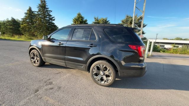 Thumbnail: 2018 Ford Explorer - 7