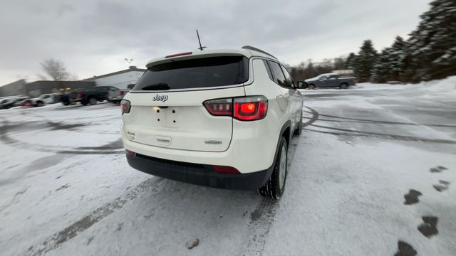 Thumbnail: 2018 Jeep Compass - 9