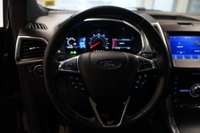 Thumbnail: 2020 Ford Edge - 22