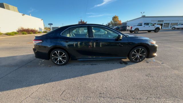 Thumbnail: 2018 Toyota Camry - 9