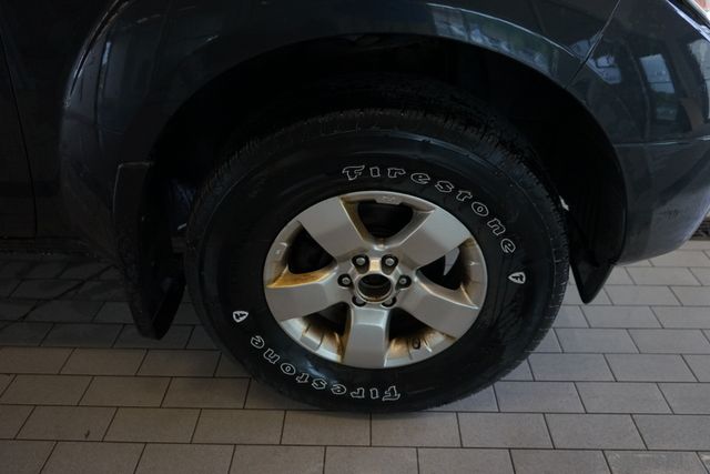 2012 Nissan Frontier SV 16
